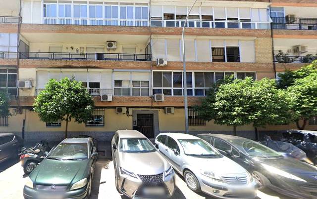 Piso en Venta en Calle CIUDAD DE BURJASSOT en Parque Alcosa