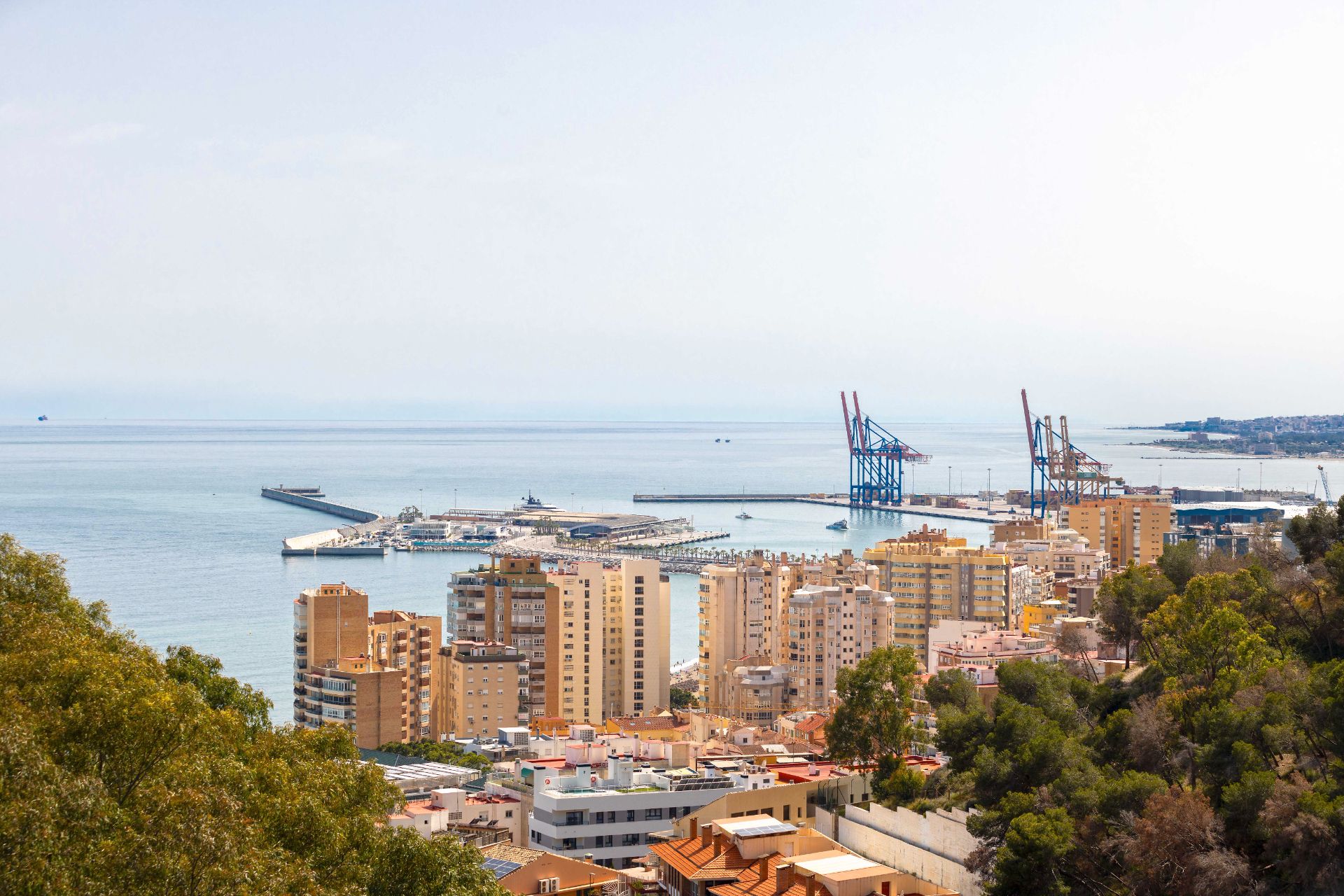 Vista exterior de Pis en venda en Málaga Capital amb Aire condicionat i Jardí privat