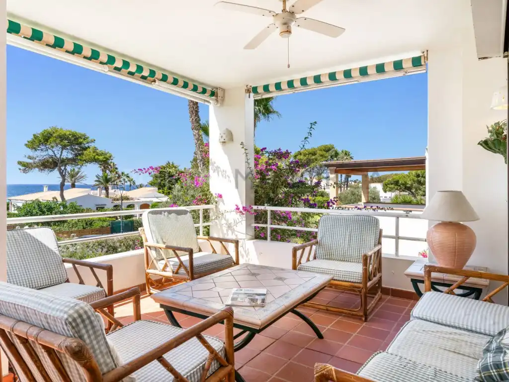 Terrassa de Casa o xalet en venda en Cala d'en Bosch - Serpentona