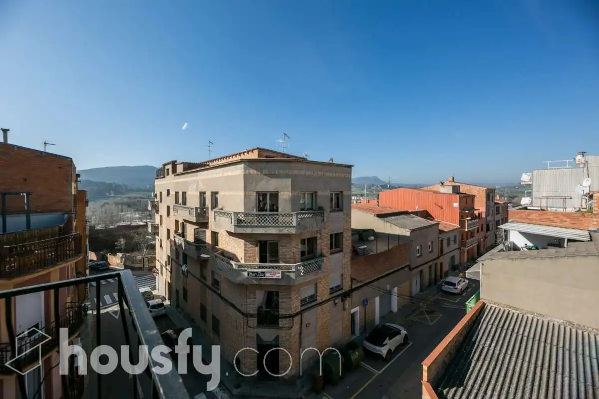 Vista exterior de Pis en venda en Vilanova del Camí amb Calefacció, Terrassa i Traster