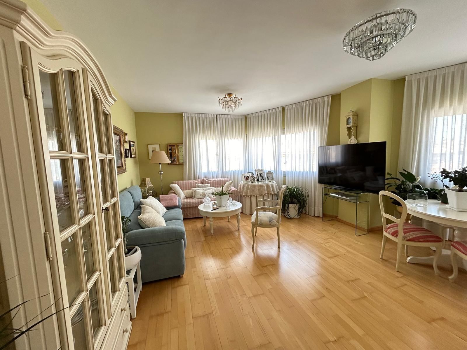 Sala d'estar de Pis en venda en Antequera amb Aire condicionat, Calefacció i Terrassa
