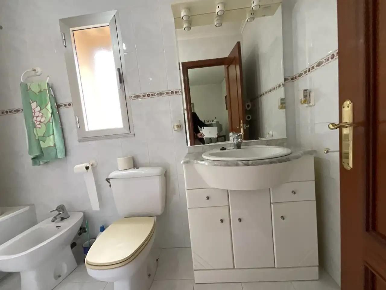 Bathroom of Houses for sale in Fresno de Río Tirón  with Heating and Furnished
