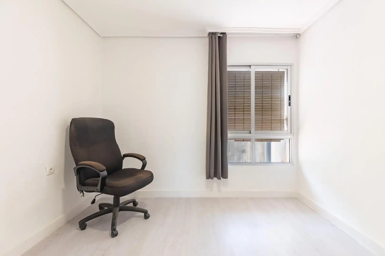 Habitación de Apartamento en venta en Godella con Aire acondicionado y Balcón