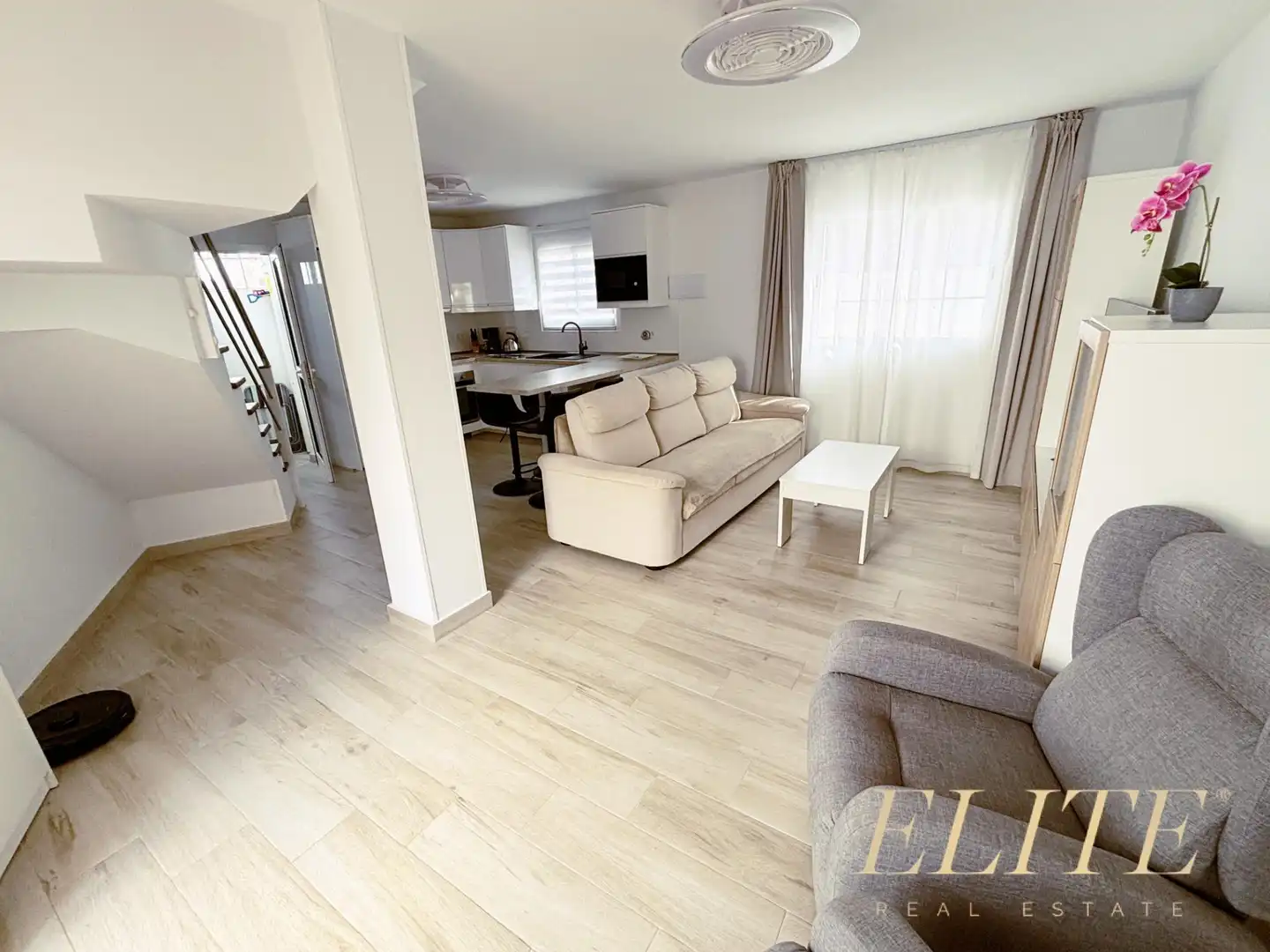 Wohnzimmer von Maisonette zum Verkauf in Mogán mit Abstellraum, Möbliert und Balkon