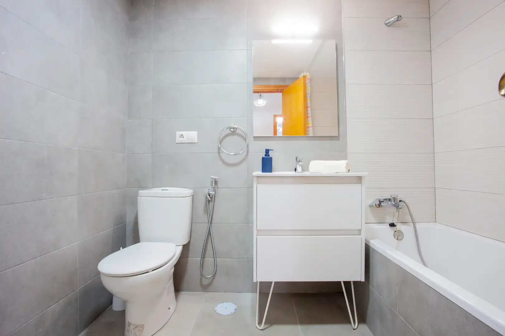 Flat for rent in Calle Victoria Kent Siano, 8, Palmeral