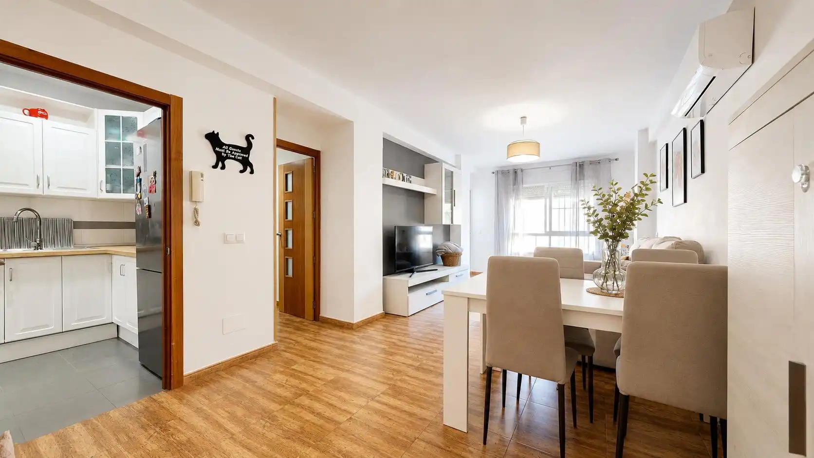 Sala de estar de Piso en venta en Almería con Aire acondicionado y Balcón