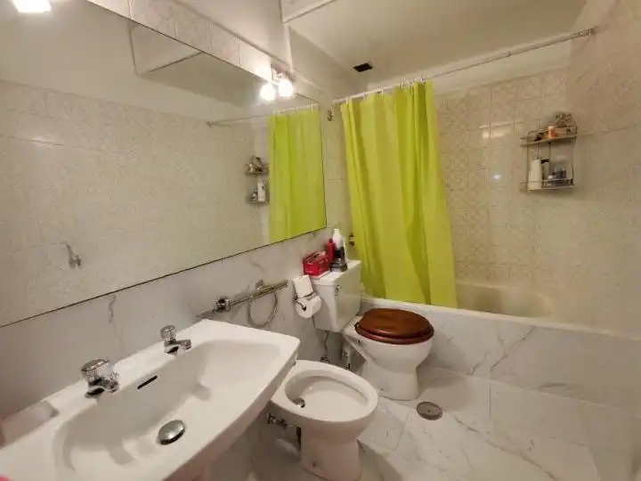 Baño de Piso en venta en Vigo  con Trastero