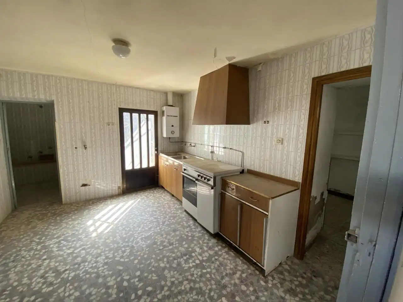 Cuina de Casa o xalet en venda en Belmonte amb Calefacció