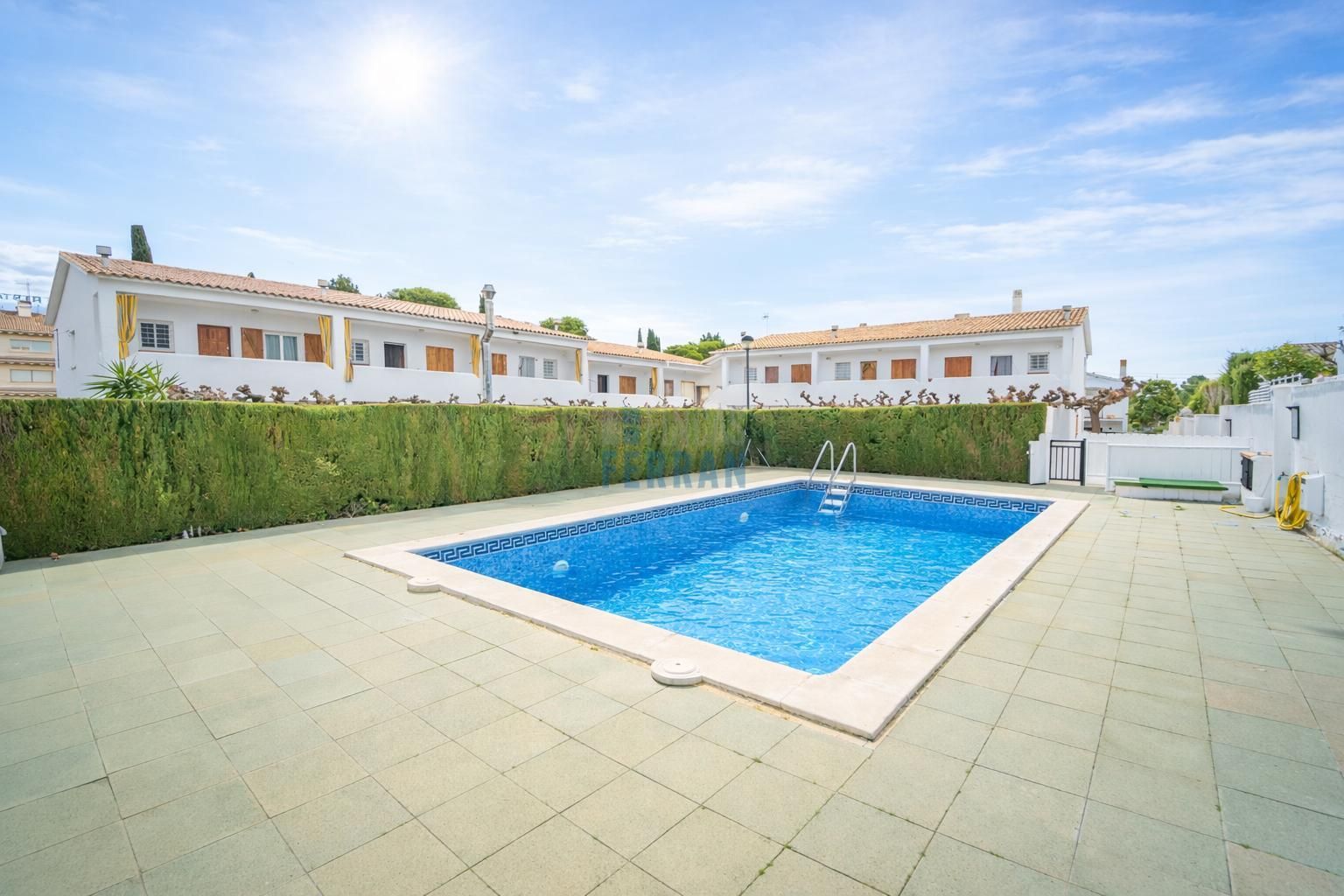 Piscina de Apartament en venda en El Vendrell amb Aire condicionat, Terrassa i Moblat