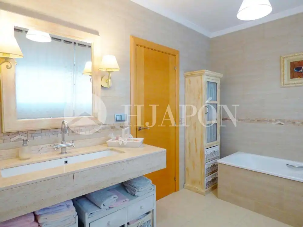 Casa con terraza en venta en Alella, imagen 18
