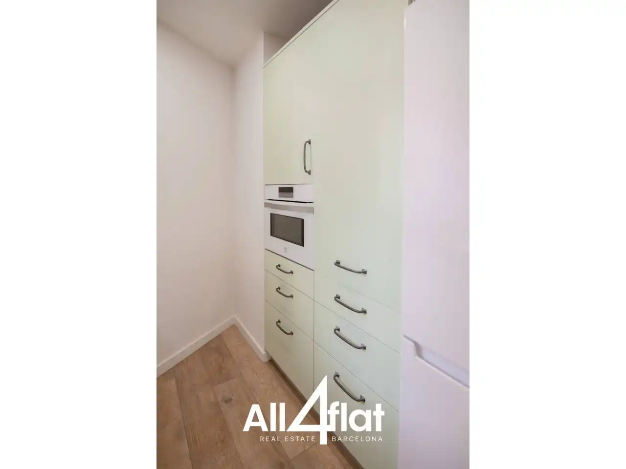 Kitchen of Flat for sale in Barcelona  with Air Conditioner, Parquet flooring and Terrace