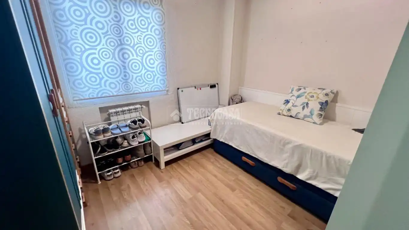 Habitación de Piso en venta en Alcalá de Henares con Aire acondicionado, Calefacción y Terraza