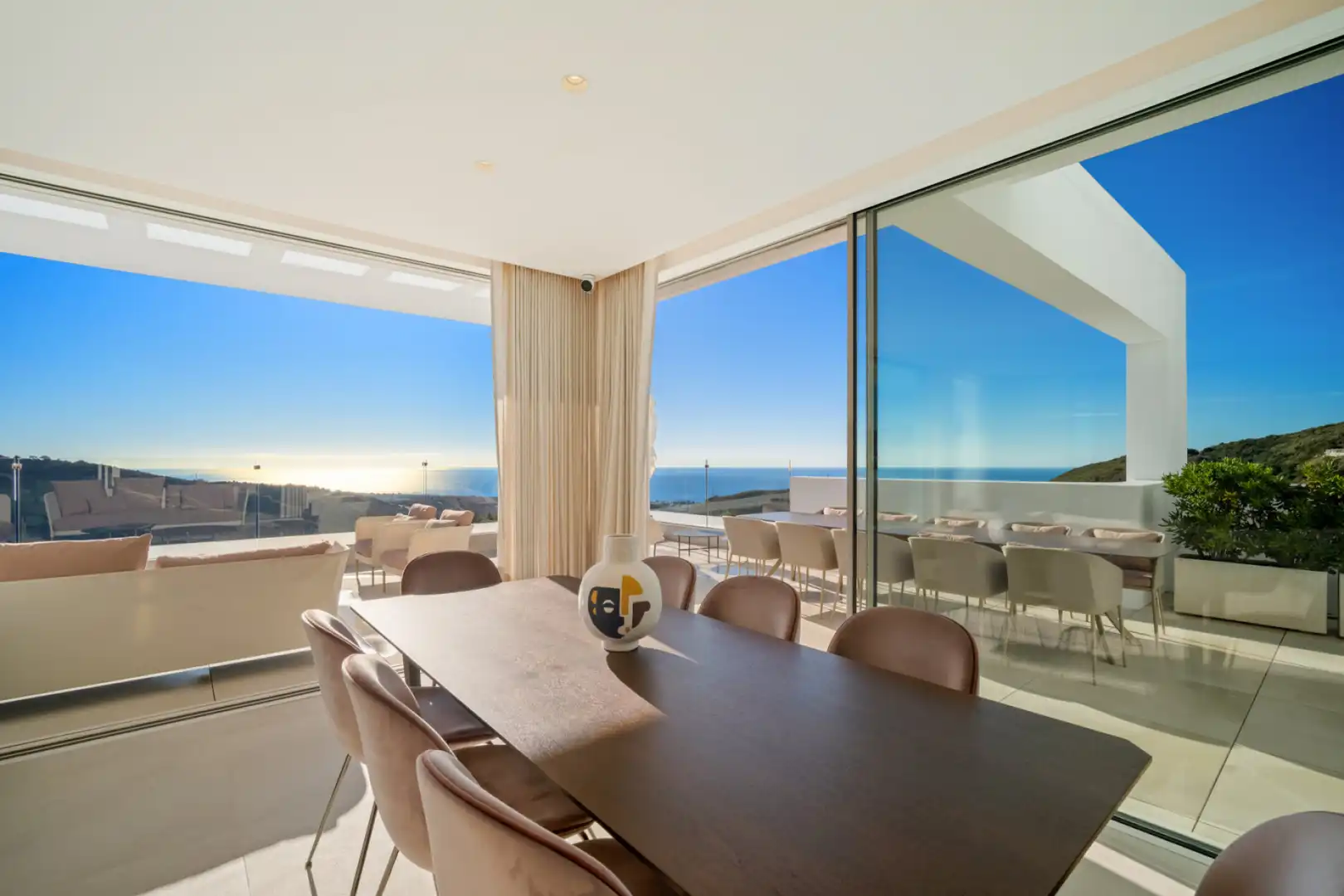 Comedor de Ático en venta en Marbella con Aire acondicionado, Terraza y Trastero