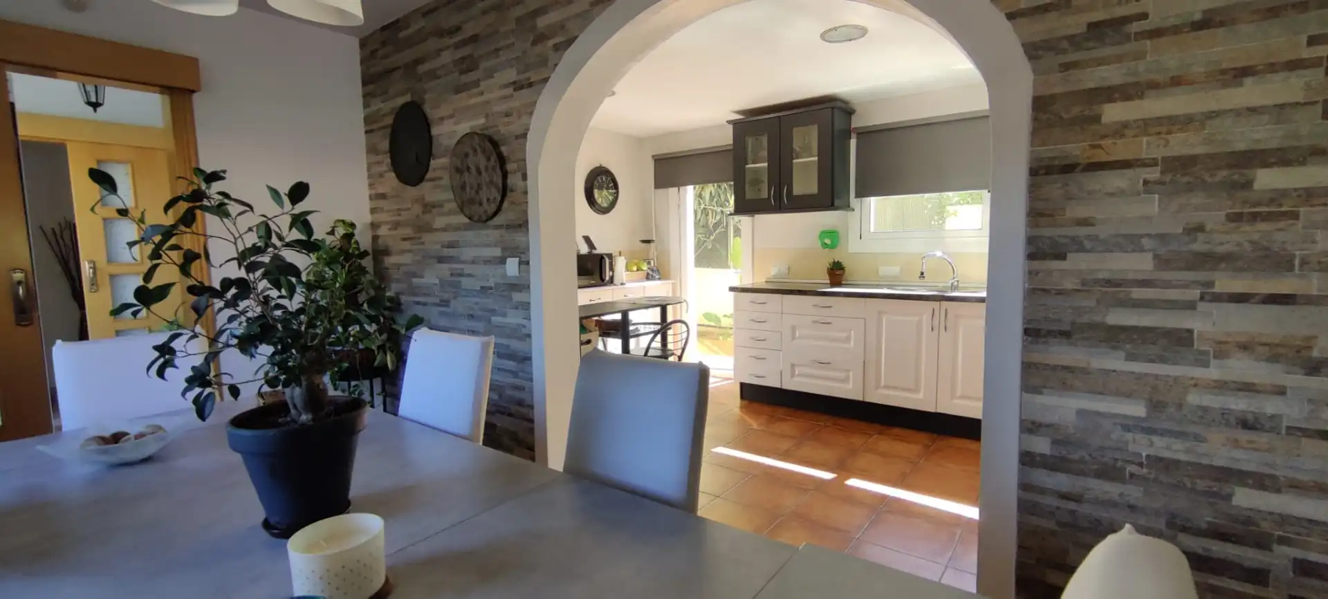 Cocina de Casa o chalet en venta en Cunit con Aire acondicionado, Calefacción y Jardín privado