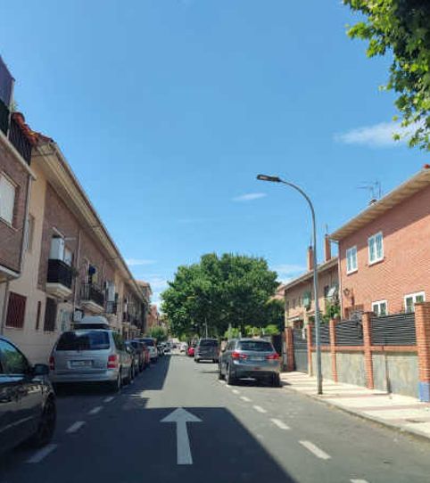 Foto 2 de Dúplex en venda a Cl. Los Olmos , Bulevar - Plaza Castilla, Azuqueca de Henares