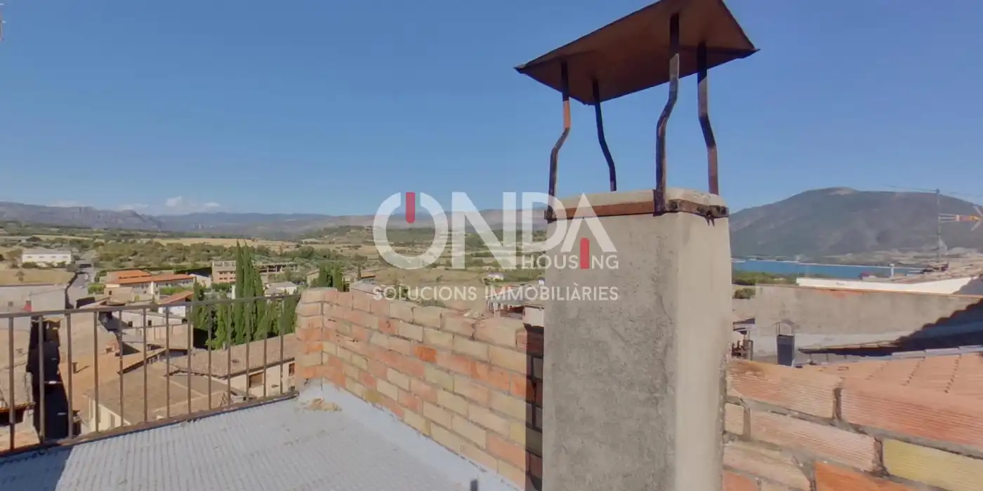 Casa adosada en venta en Calle Ravàl del Vall, 25, Salàs de Pallars