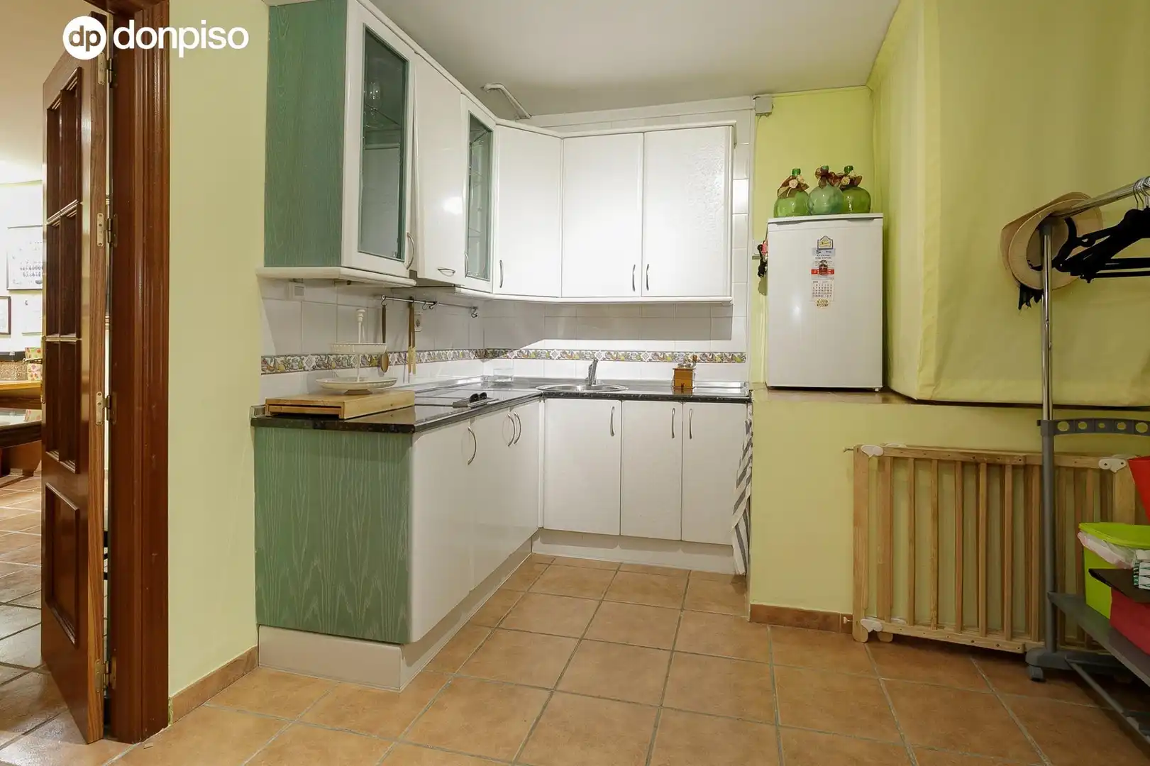 Cocina de Casa adosada en venta en Granada con Aire acondicionado, Calefacción y Terraza