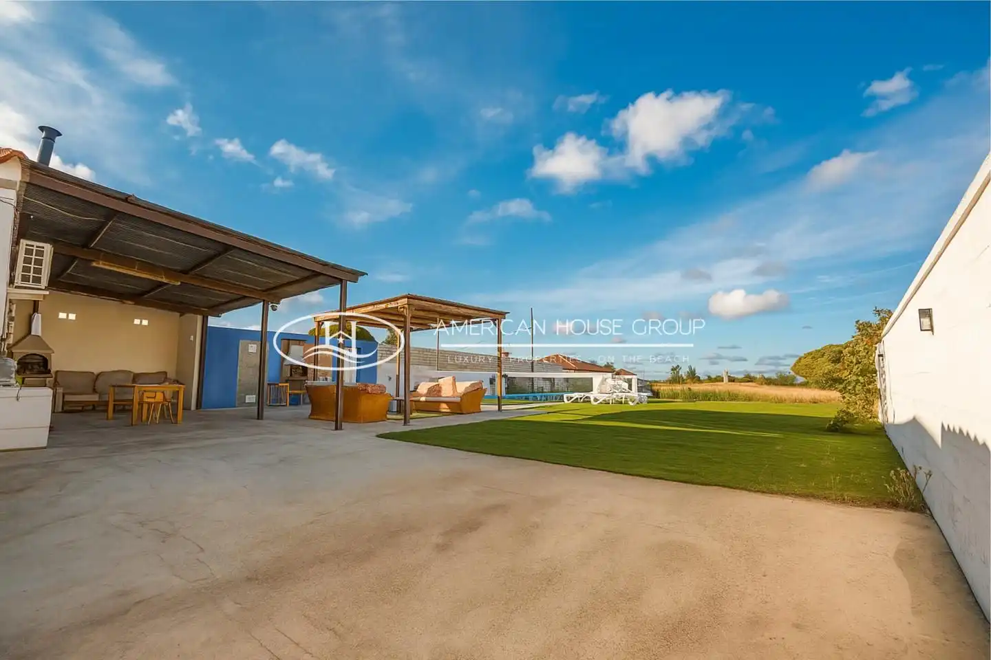 Terrassa de Casa o xalet en venda en Chiclana de la Frontera amb Aire condicionat, Jardí privat i Terrassa
