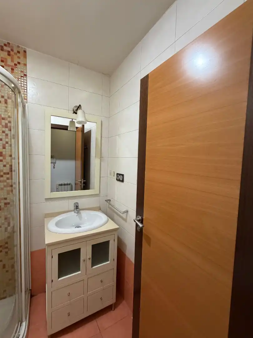 Badezimmer von Wohnung zur Miete in Ocaña mit Heizung, Abstellraum und Möbliert