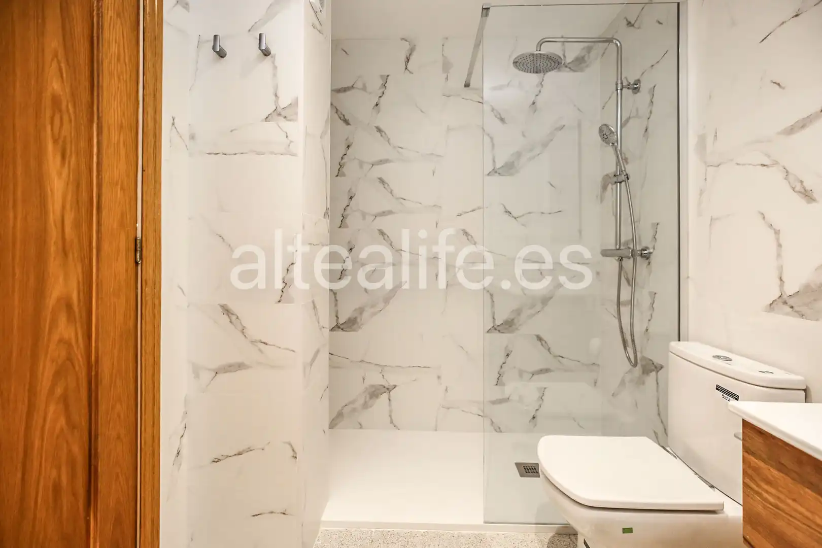 Baño de Apartamento de alquiler en Altea con Aire acondicionado, Terraza y Trastero