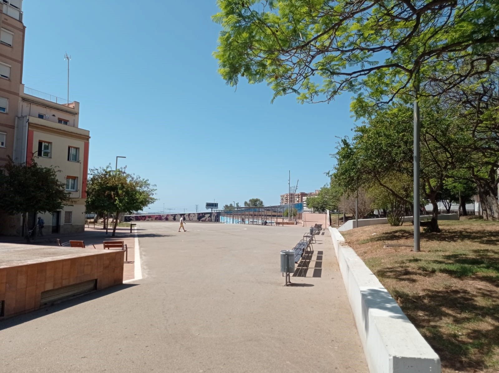 Exterior view of Flat for sale in L'Hospitalet de Llobregat