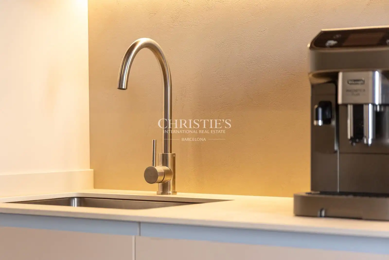 Kitchen of Flat for sale in Gràcia