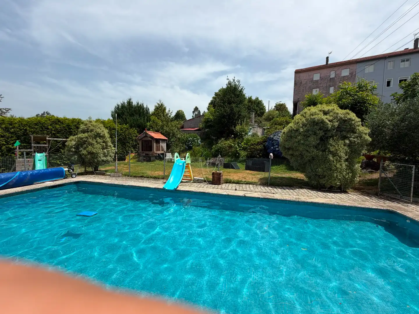 Piscina de Casa o xalet en venda en A Cañiza   amb Calefacció, Jardí privat i Parquet