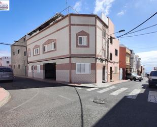 Vista exterior de Casa o xalet en venda en Telde amb Terrassa