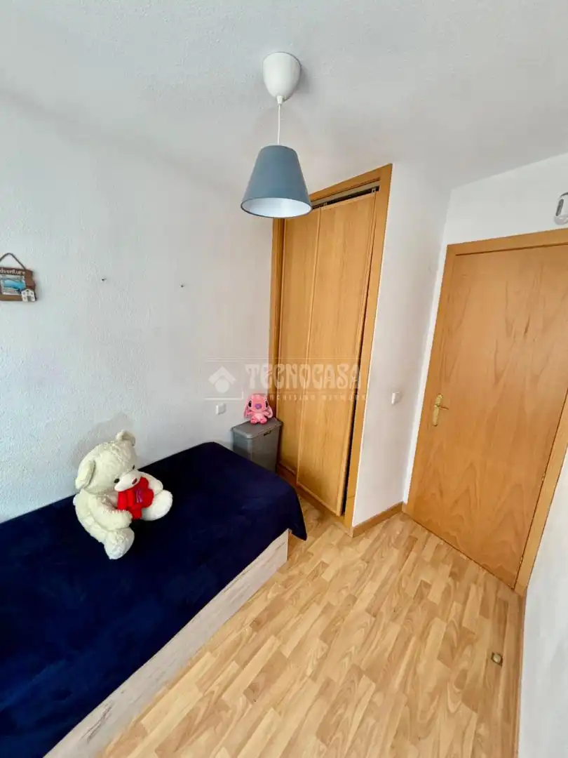 Schlafzimmer von Wohnung zum Verkauf in Madrid mit Klimaanlage, Heizung und Terrasse