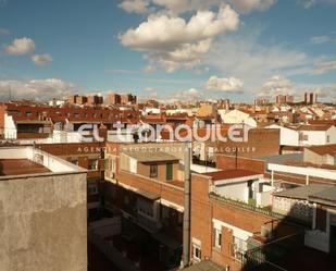 Exterior view of Flat to rent in  Madrid Capital  with Air Conditioner, Furnished and Washing machine