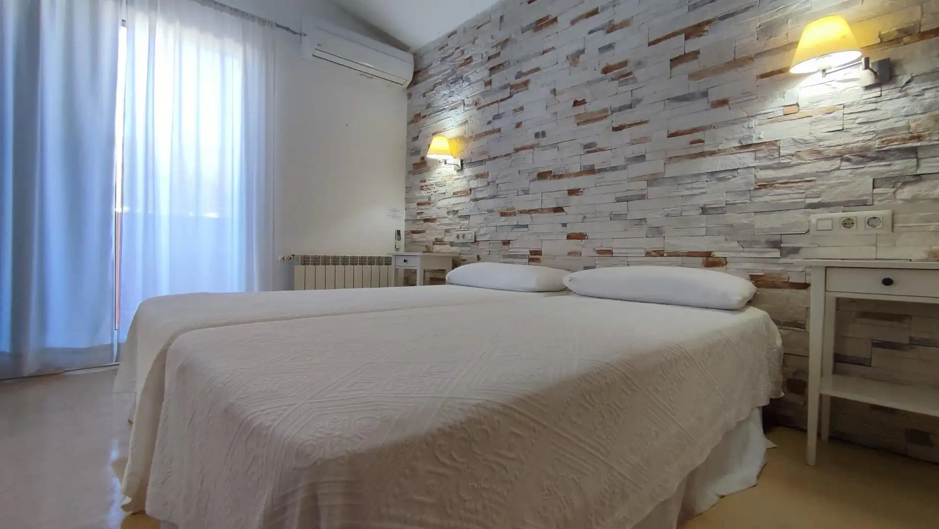 Habitación de Casa o chalet en venta en Gandia con Aire acondicionado, Calefacción y Jardín privado