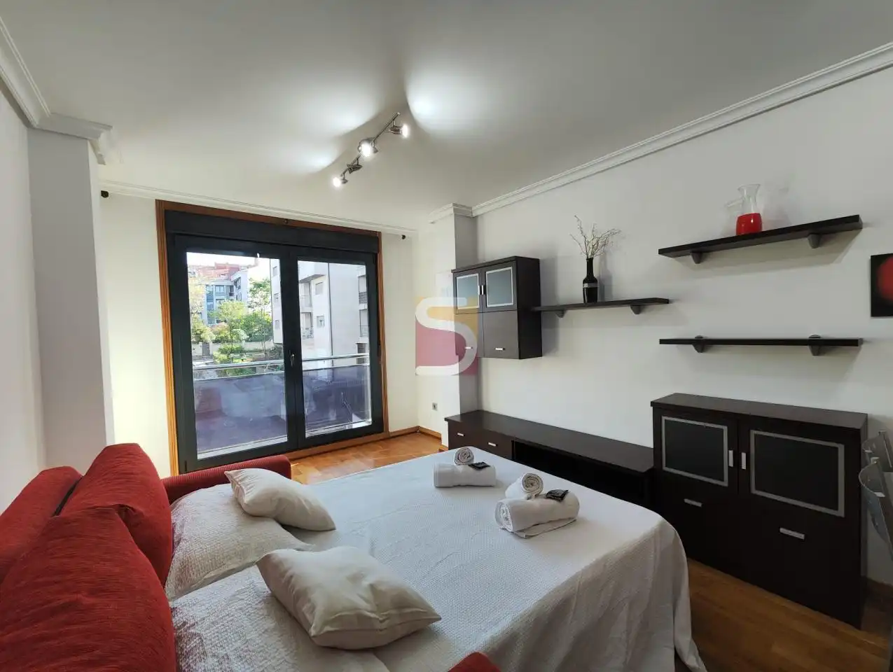 Habitación de Apartamento de alquiler en Nigrán con Calefacción, Trastero y Amueblado