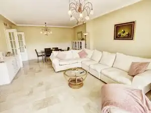 Sala de estar de Piso en venta en Benalmádena con Aire acondicionado, Terraza y Trastero