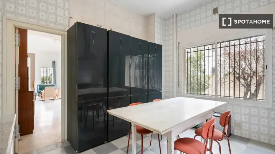 Cocina de Piso para compartir en Madrid con Aire acondicionado, Terraza y Amueblado