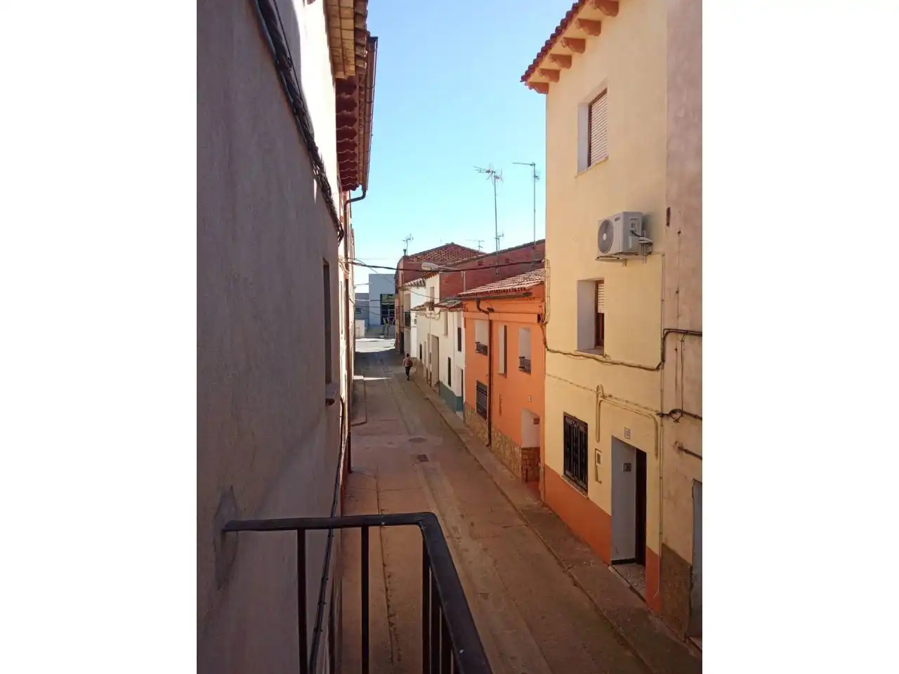 Vista exterior de Casa o xalet en venda en Alcolea de Cinca amb Moblat