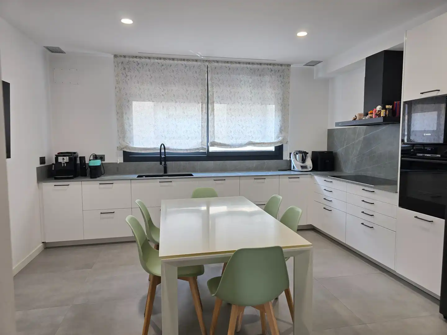 Adosado con terraza en venta en Carrer de Güell i Ferrer, imagen 16