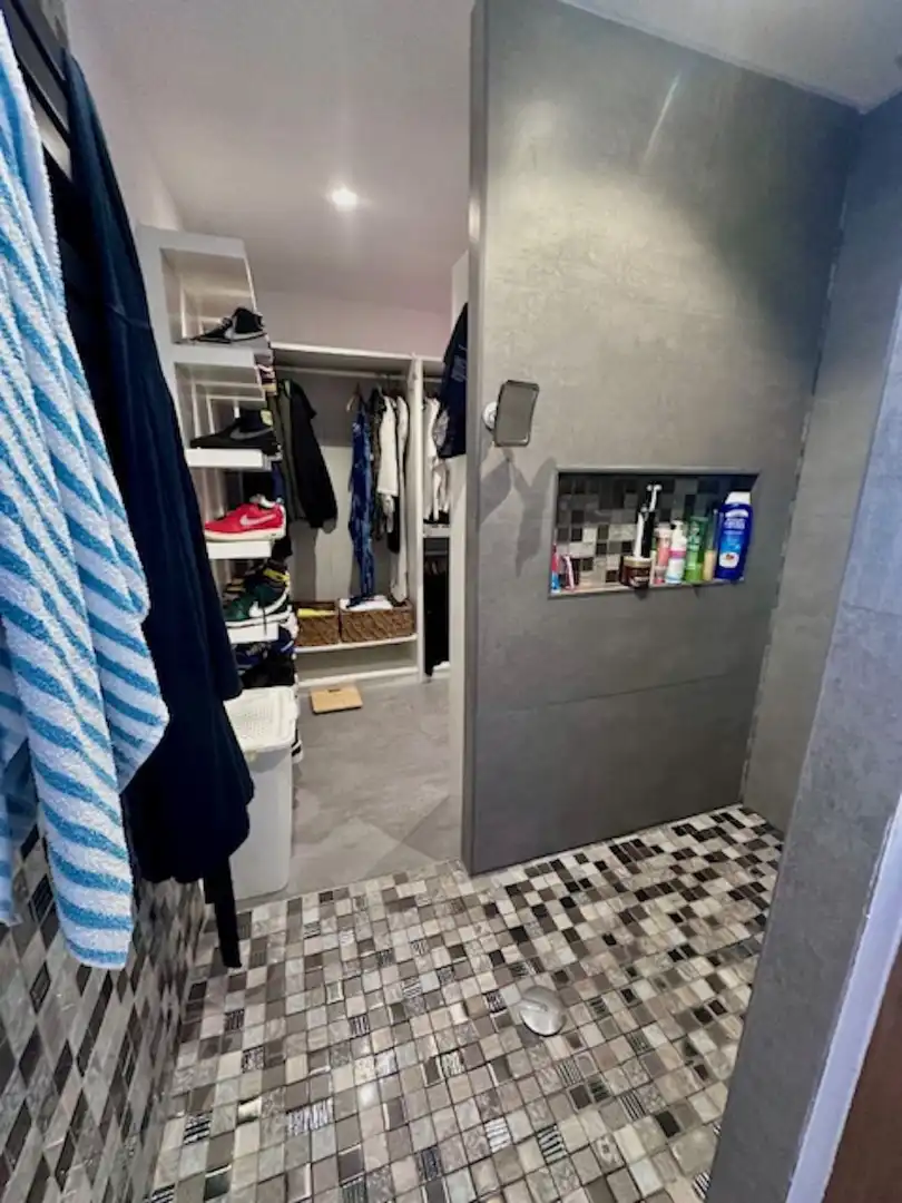Bany de Pis en venda en Estepona amb Aire condicionat, Terrassa i Piscina