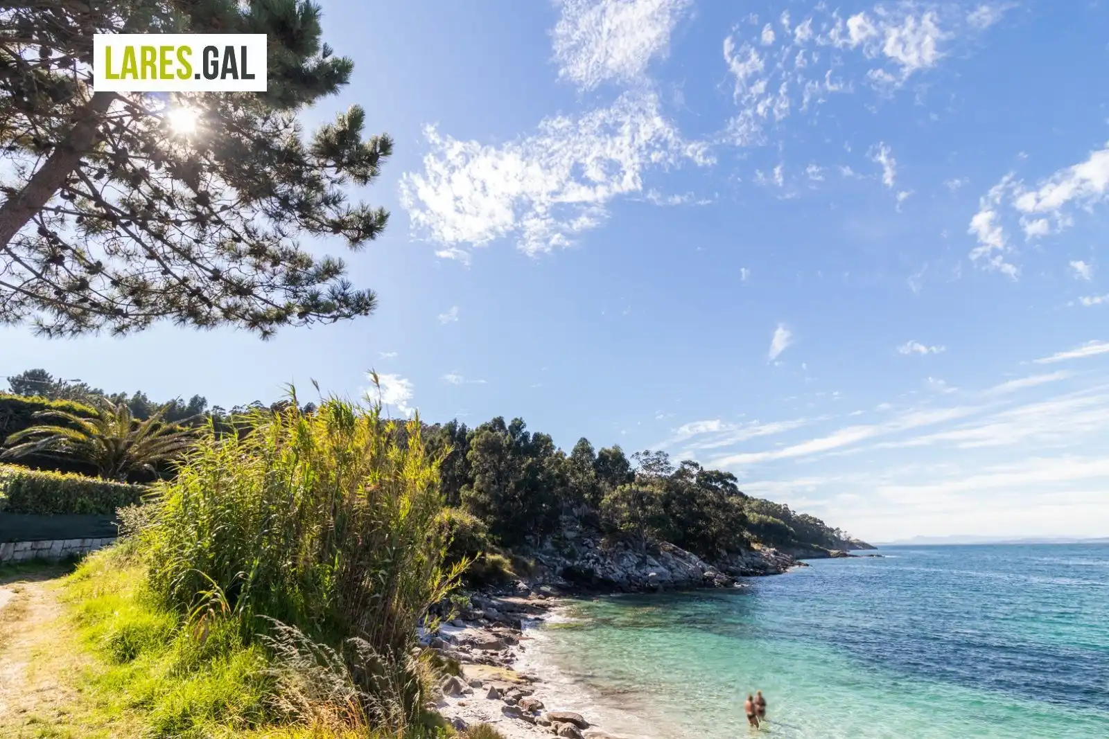 Exterior view of Flat for sale in Cangas   with Private garden, Terrace and Furnished