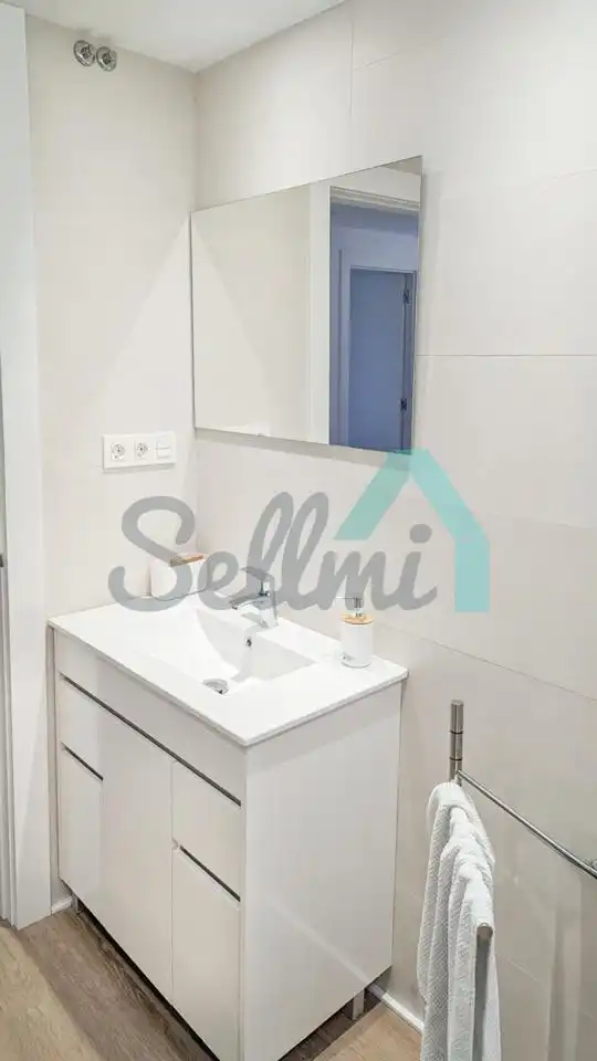 Flat for rent in Juan De Austria, Raíces