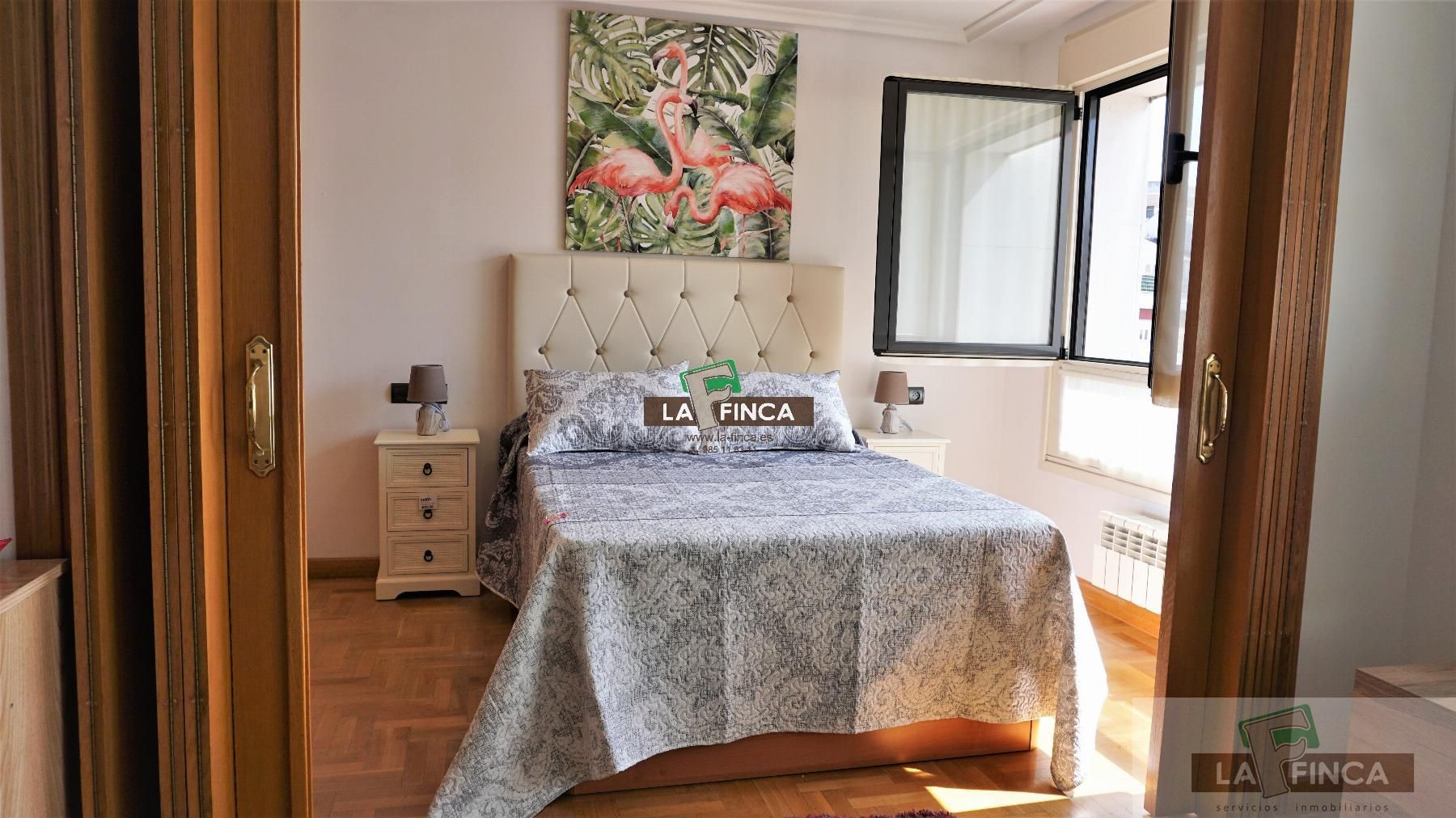 Bedroom of Apartment to rent in Oviedo   with Heating and Parquet flooring