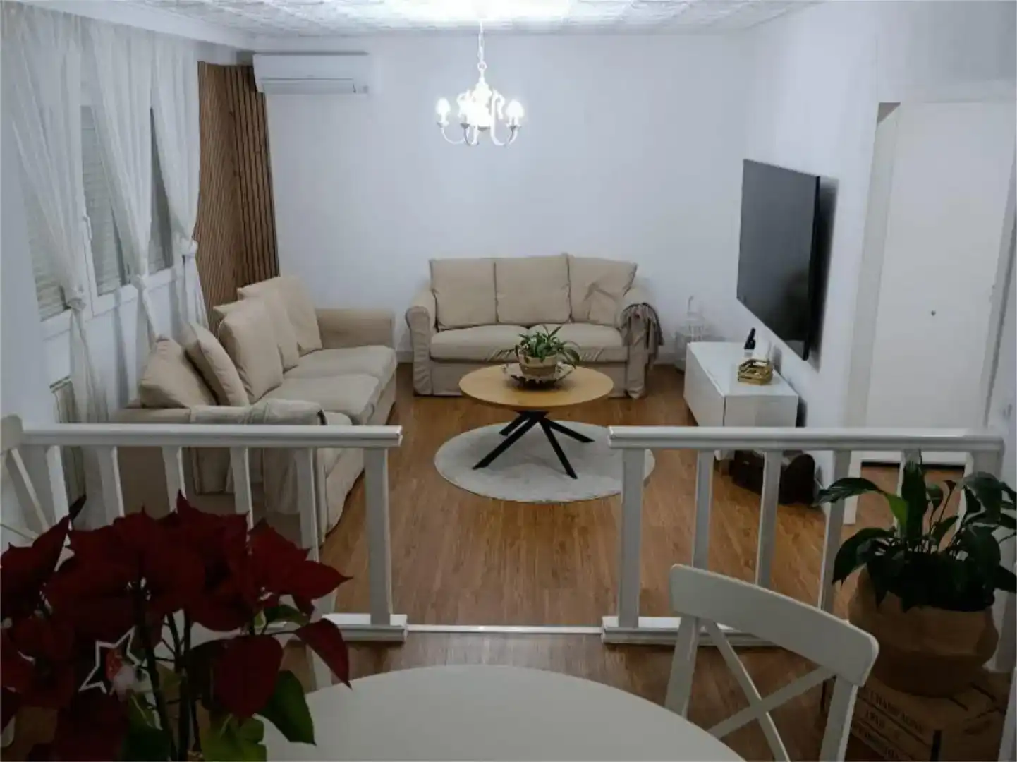 Sala d'estar de Casa o xalet en venda en Meco amb Aire condicionat, Piscina i Balcó
