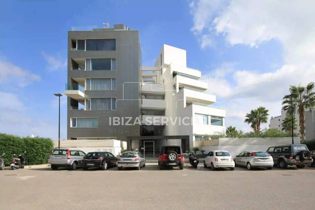 Piso en Alquiler en Marina Botafoc - Platja de Talamanca