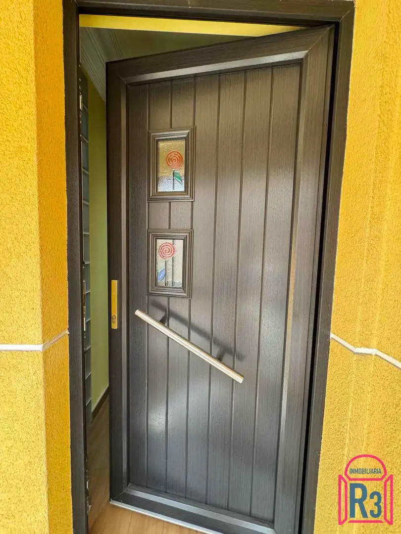 Casa o xalet en venda en León Capital  amb Calefacció, Terrassa i Traster