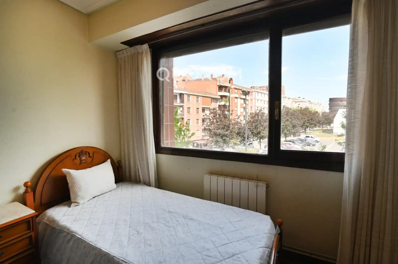 Dormitori de Pis en venda en Basauri  amb Terrassa i Balcó