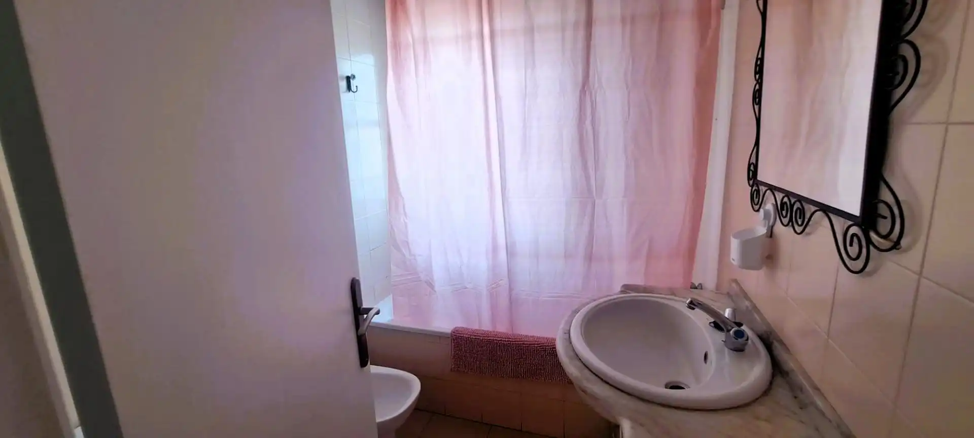 Bathroom of Flat for rent in Jerez de la Frontera  with Air Conditioner and Furnished