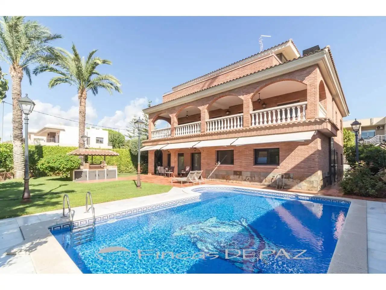 Vista exterior de Casa o chalet en venta en Castelldefels con Aire acondicionado, Calefacción y Jardín privado