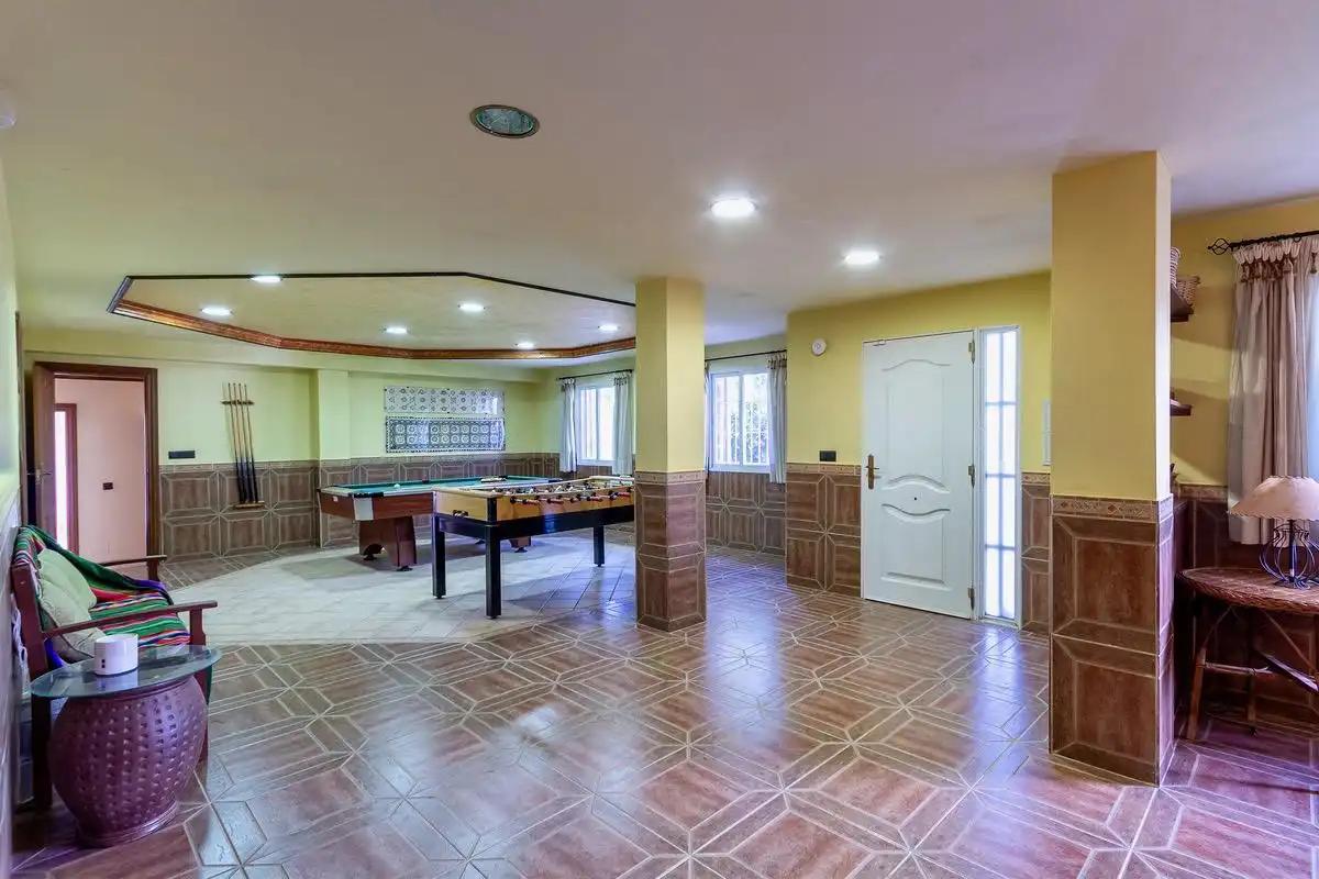 Houses for sale in Almuñécar  with Private garden, Terrace and Swimming Pool