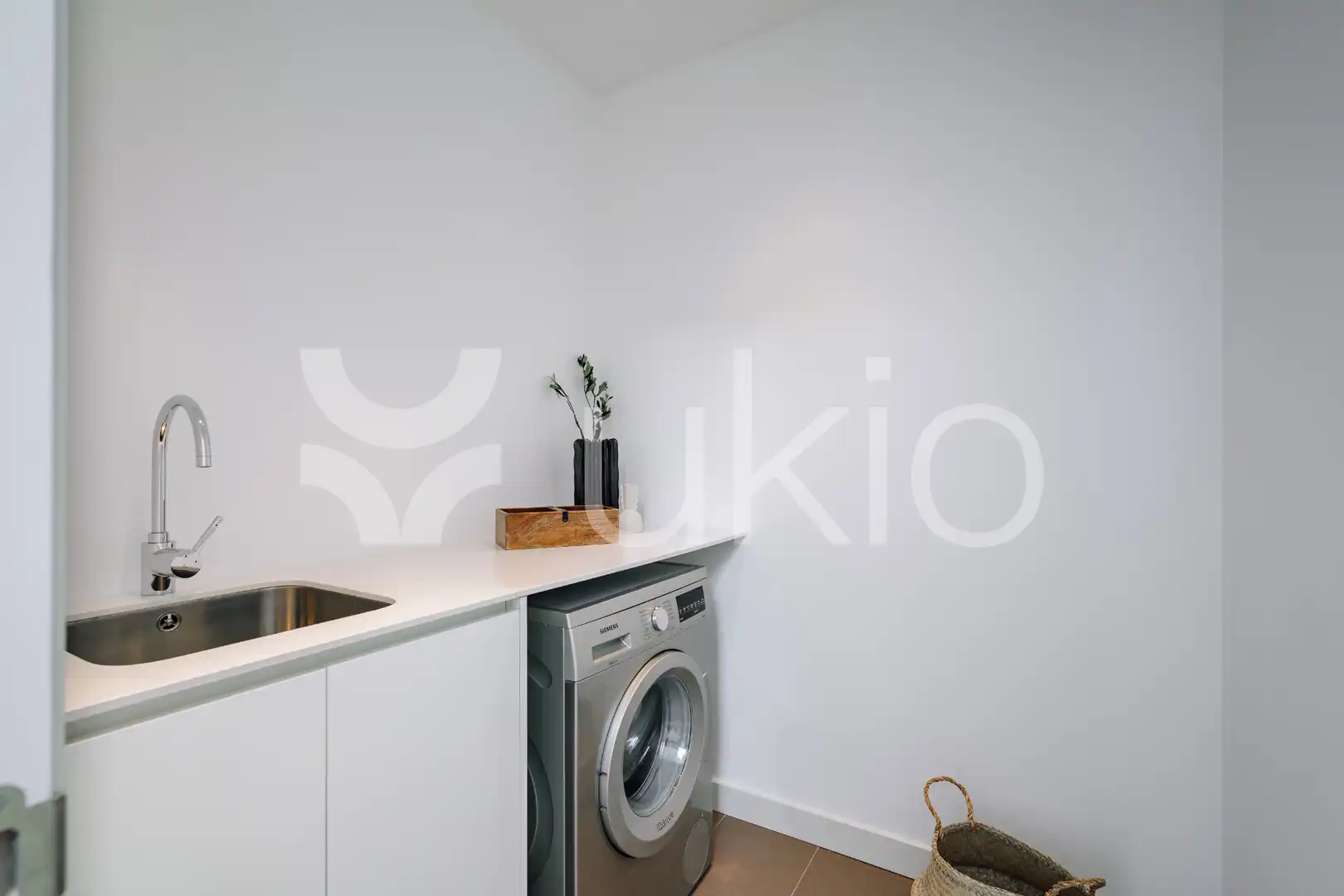 Apartments for rent in Paseo de San Francisco de Sales, Vallehermoso