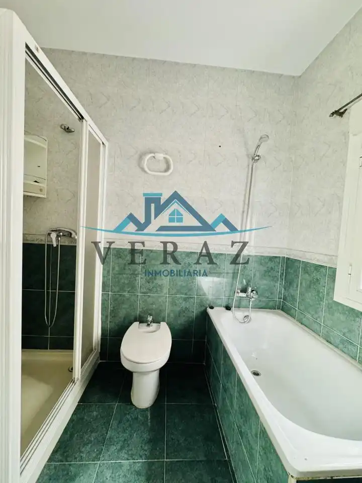 Badezimmer von Wohnung zum Verkauf in Talavera de la Reina mit Heizung, Terrasse und Möbliert