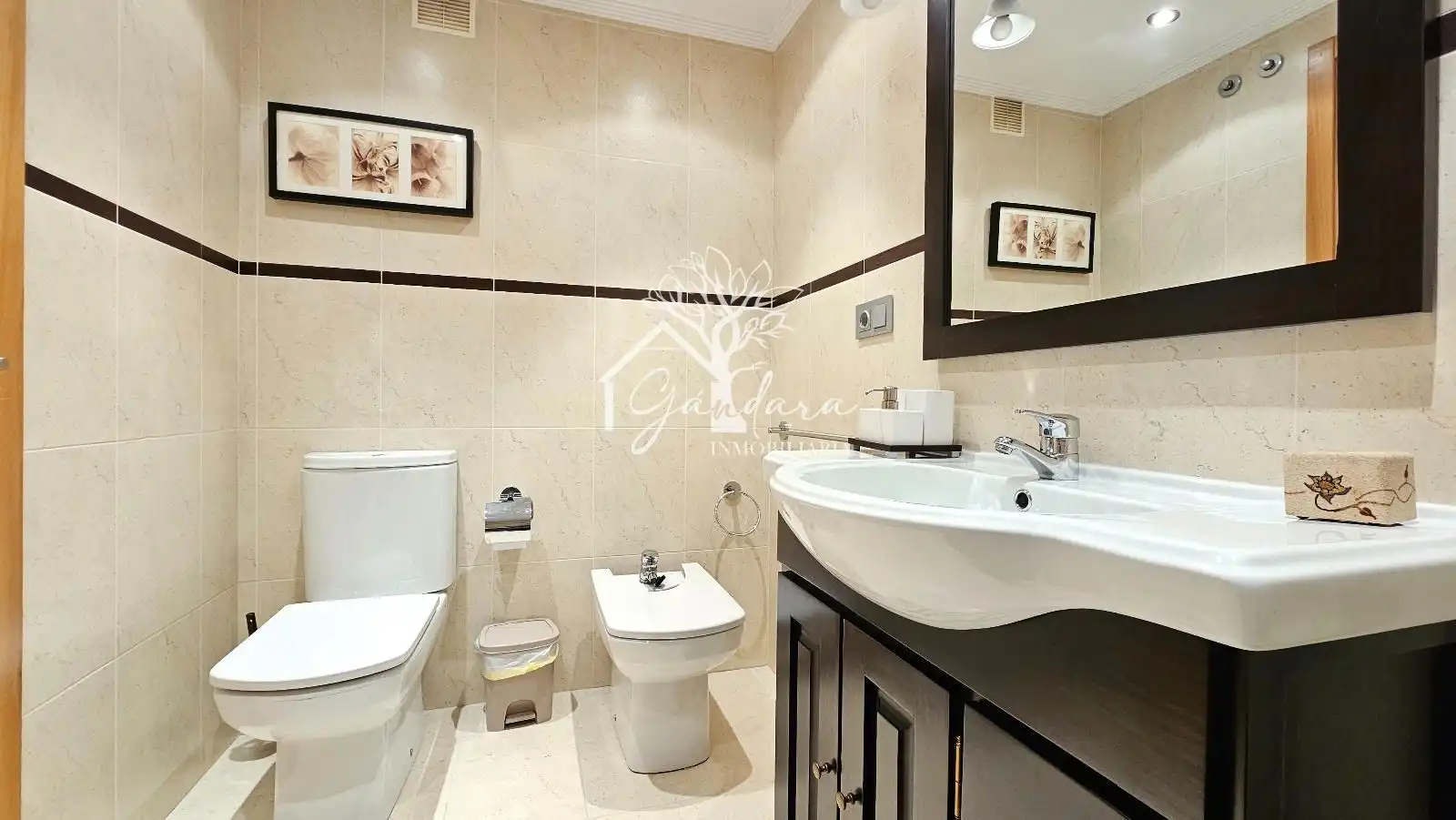 Baño de Piso de alquiler en Narón con Calefacción, Terraza y Trastero